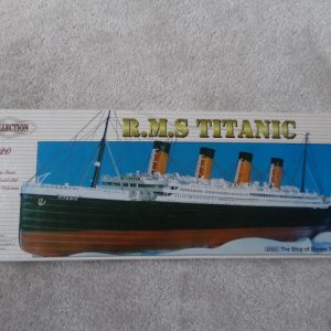 R.M.S TITANIC plastic model kit