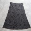 Women's Grey Flowery Lined Textured Skirt size 14