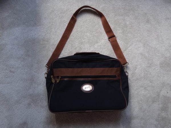 Travel Bag with 3 zipped compartments