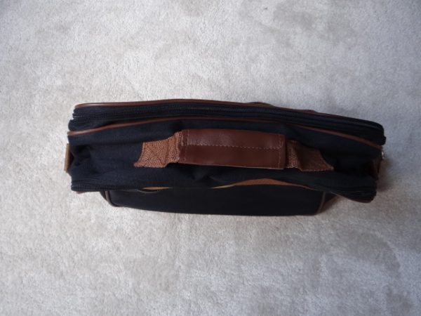 Travel Bag with 3 zipped compartments