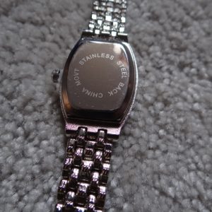 Women's silver coloured quartz watch