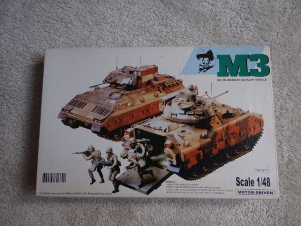 U.S. M3 BRADLEY CAVALRY VEHICLE plastic model kit