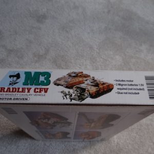 U.S. M3 BRADLEY CAVALRY VEHICLE plastic model kit