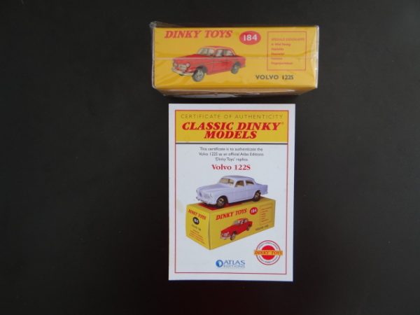 Atlas Editions Classic Dinky Replica Model Volvo 122S