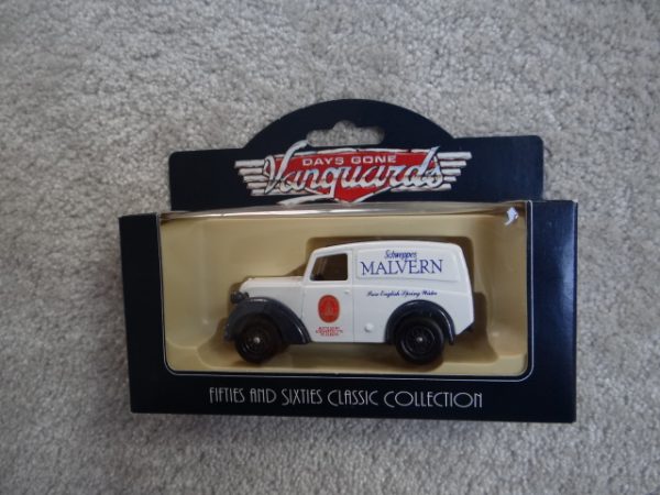 Days Gone Vanguards Vintage Models from Lledo 1950 Morris Z Van