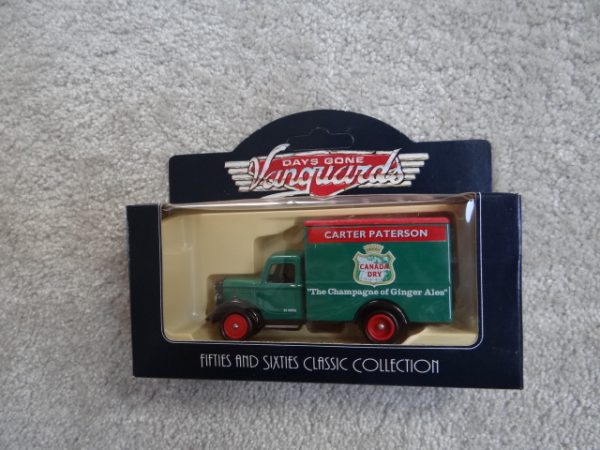 Days Gone Vanguards Vintage Models from Lledo 1950 Bedford 30 cwt