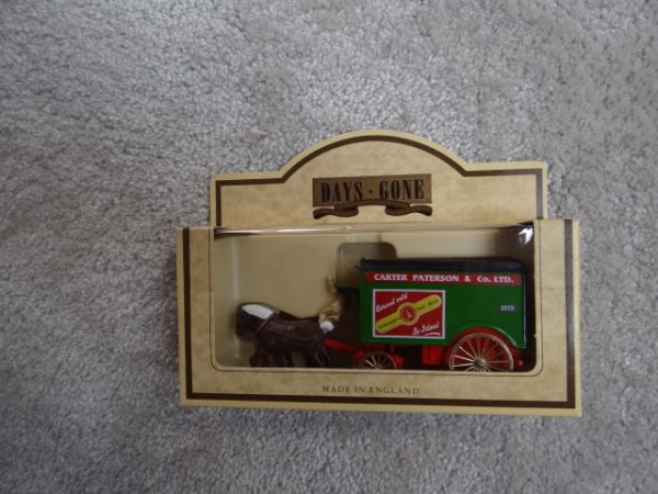 Days Gone Vintage Models from Lledo Horse Drawn Removal Van Schweppes Tonic