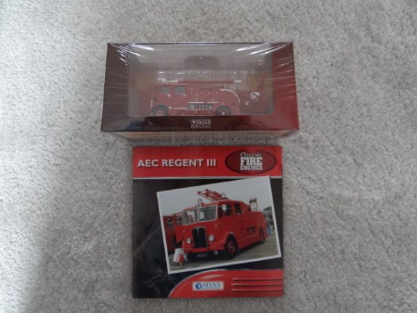 Atlas Editions Classic Fire Engines Replica Model AEC Regent III Fire Engine