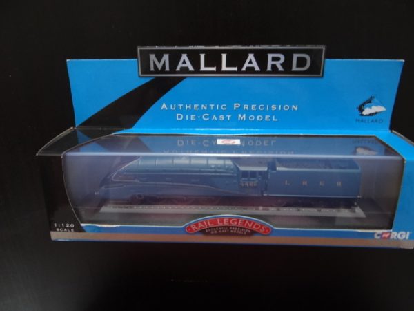 Corgi Rail Legends ST97501 NRM LNER 4-6-2 'Mallard' A4 Class, Garter Blue 4468