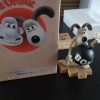 Wallace and Gromit Fine Figurines Gromit and the Bomb