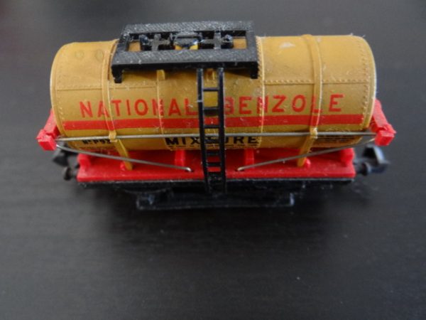 Trix Western Germany National Benzole Mixture Tank Wagon