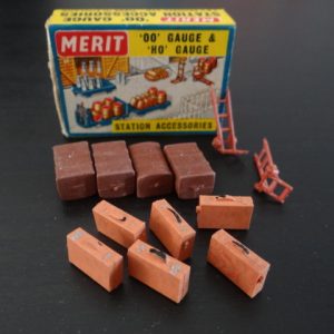 Merit - Suitcases, Trunks and Trolleys (12 pieces) No. 5062?