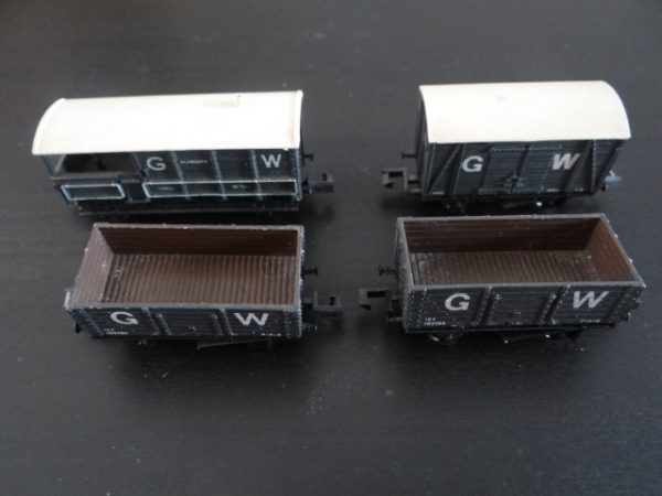 4 x Graham Farish N Gauge Rolling Stock