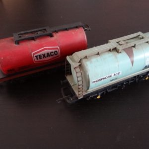 2 x Hornby Railways Tank Wagons