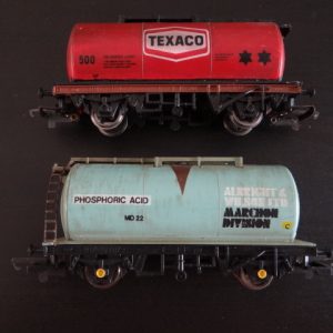 2 x Hornby Railways Tank Wagons