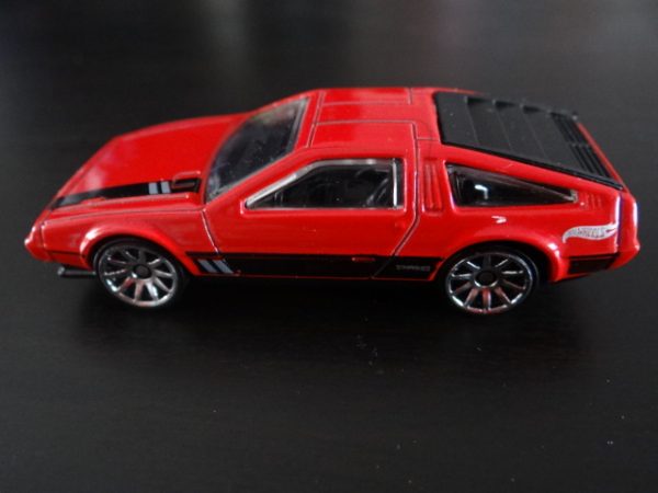 Hot Wheels DMC DeLorean Model Car