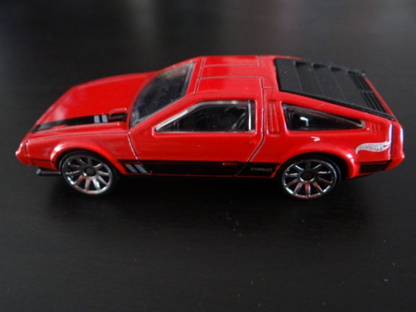 Hot Wheels DMC DeLorean Model Car