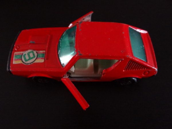 Matchbox Superfast Renault 17 TL Model Car No 62 (front doors open)