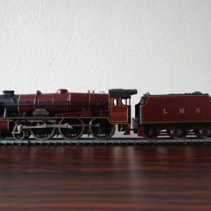 Mainline Railways Royal Scot LMS Crimson 4-6-0 Locomotive and Tender 6100 with Electronic Steam Sound