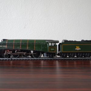 Hornby Silver King 4-6-2 Locomotive and Tender 60016