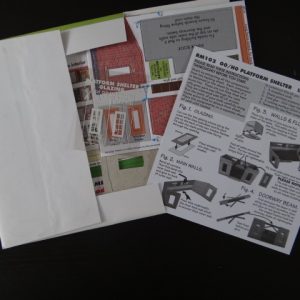 Metcalfe OO Scale Platform Shelter Card Kit