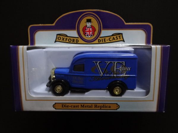 Oxford Die-Cast Model Van Limited Edition VE Day 60th Anniversary May 8th