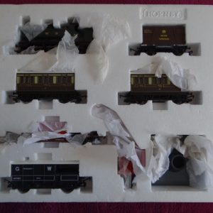 Hornby GWR Mixed Traffic Electric Train Set R1037