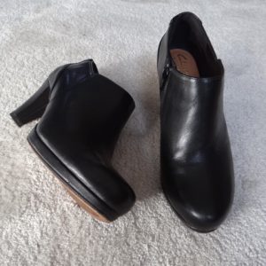 Women's Black Leather Trouser Shoes size 4 1/2 fit D
