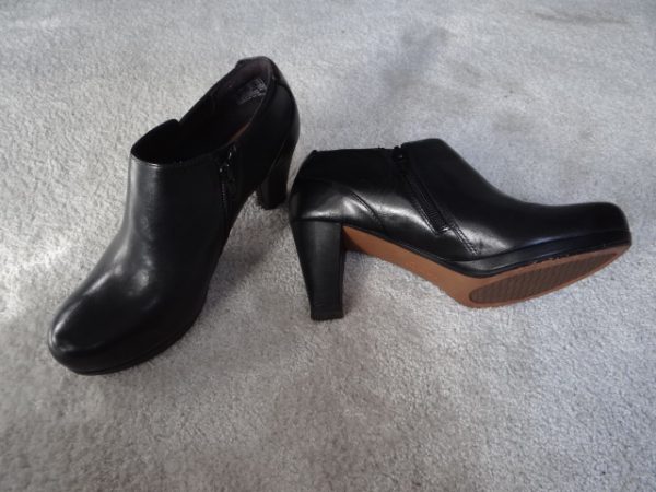 Women's Black Leather Trouser Shoes size 4 1/2 fit D